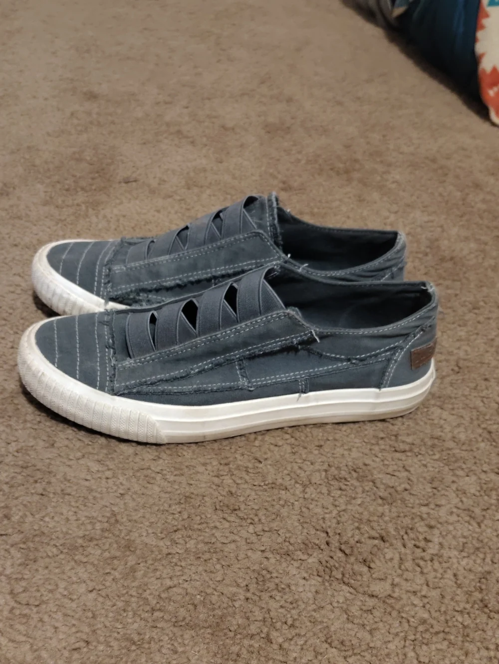 Women's Casual Slip-On Sneakers in Slate Gray